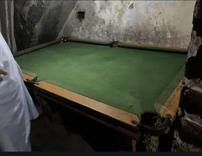 Two snooker tables and one badawa game