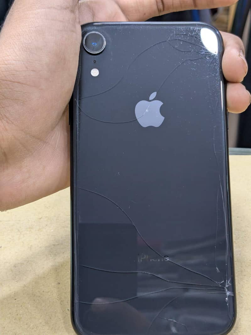 iphone XR 0