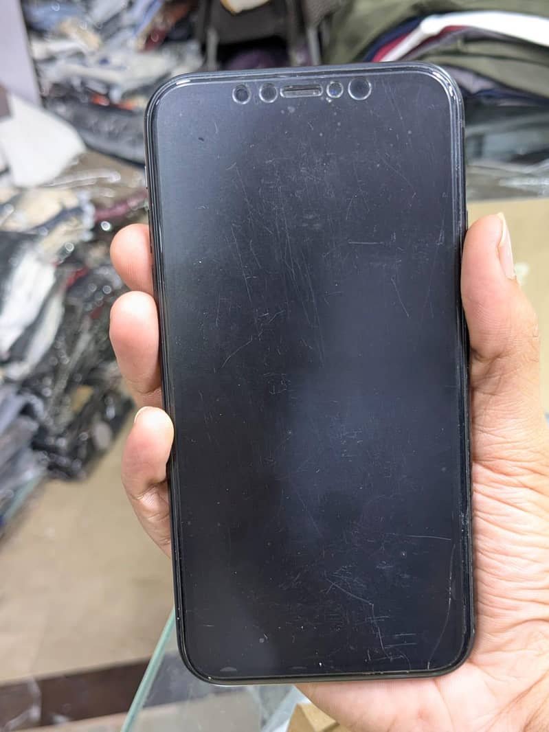 iphone XR 1