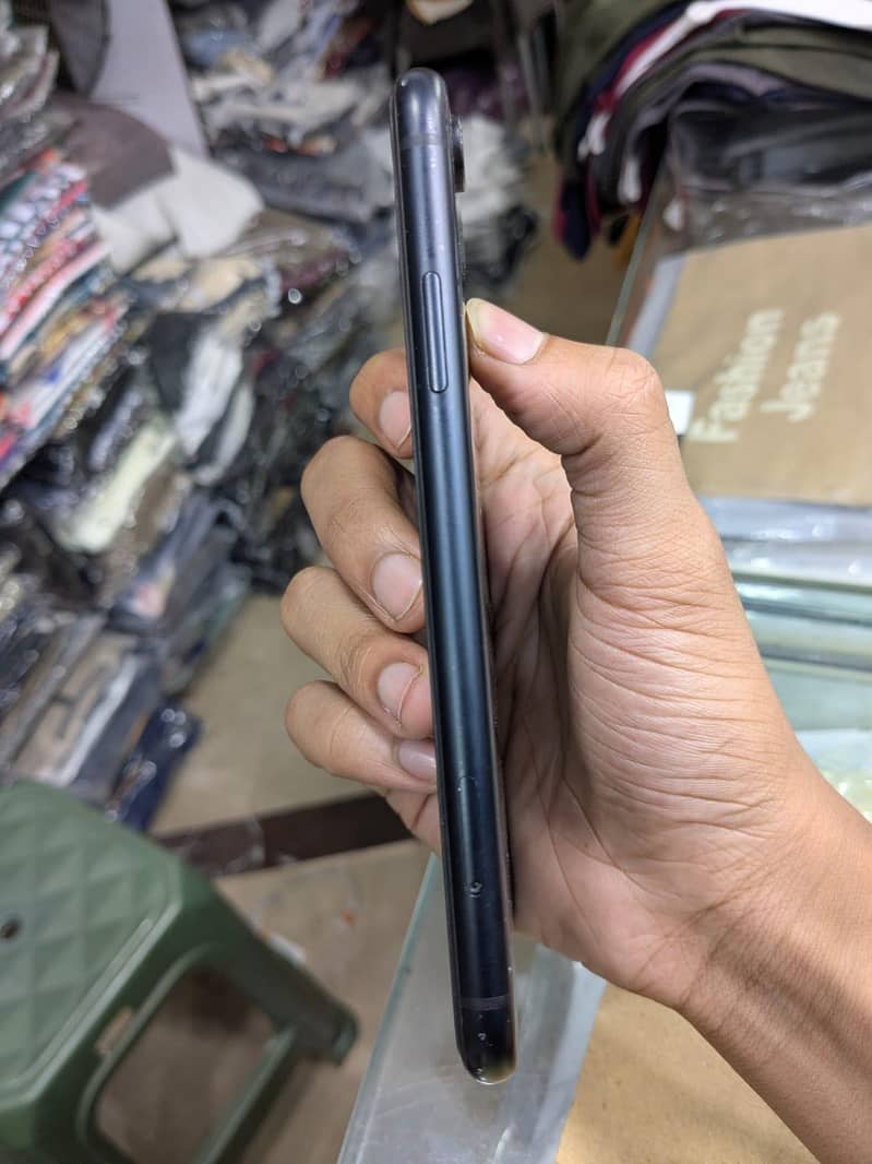 iphone XR 5