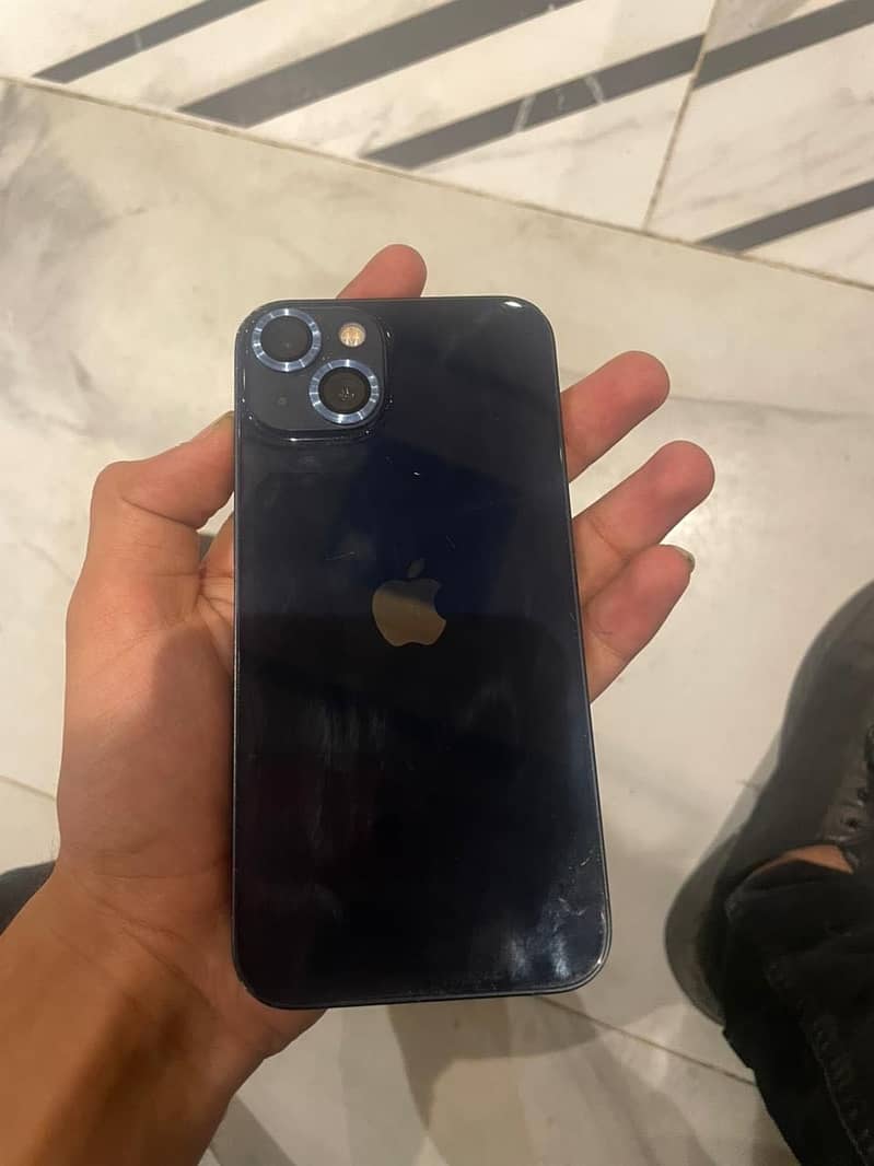 Apple iPhone 13 5