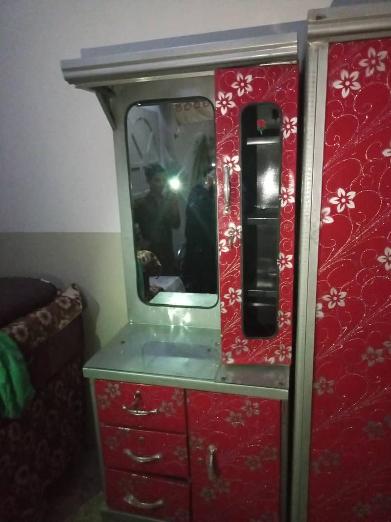 کمرے کا فرنیچر 3