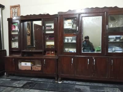 dressing aur showcas old wood