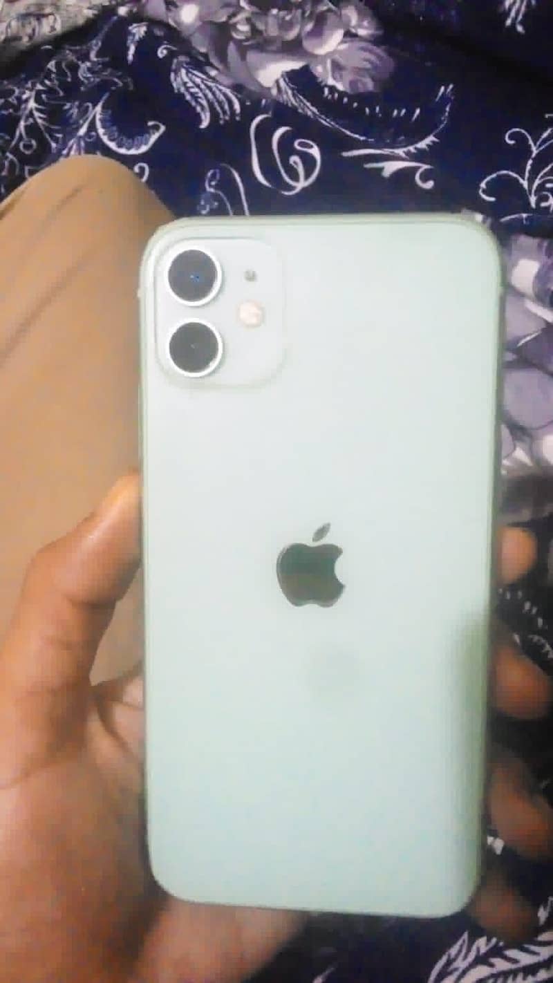 Apple iPhone 11 3