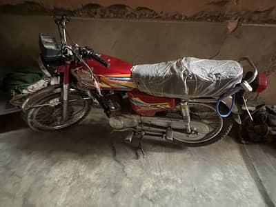 125 Sale kr raha ho urgent need hai paise ki