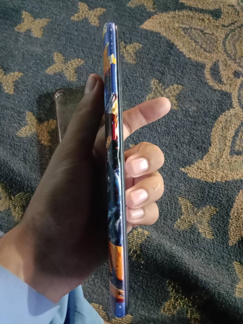Tecno Pova 4