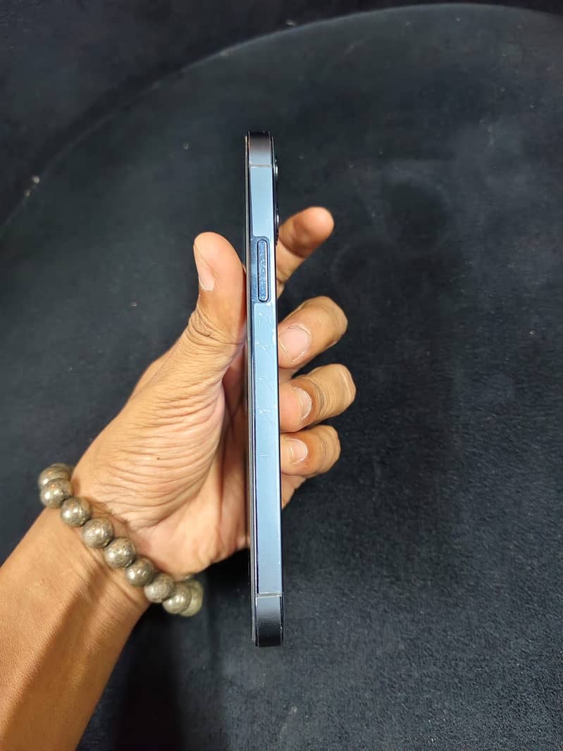 Apple iPhone 12 Pro 1