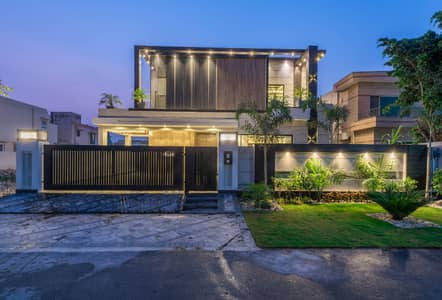 D H A Lahore 1 Kanal Owner Build Design House With 100% Original Pics Available For Rent
