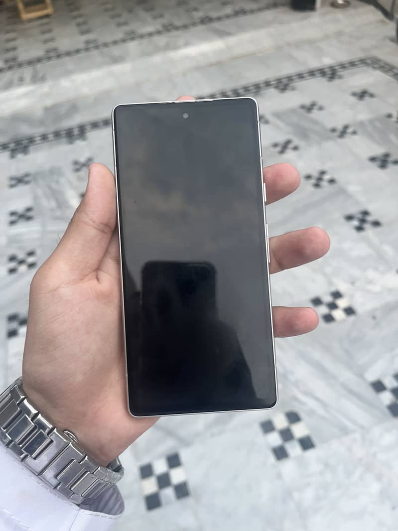 Google Pixel 7a 1