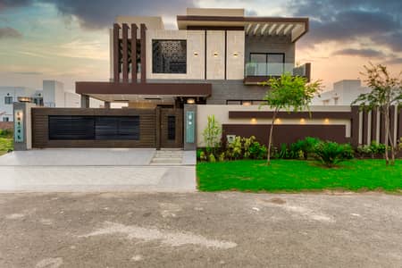 D H A Lahore 1 Kanal Brand New Mazher Munir Design House With 100% Original Pics Available For Rent