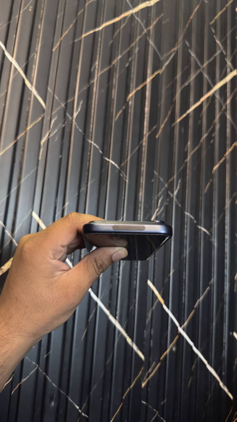 Apple iPhone 17 Pro Max 3