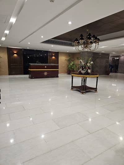 3 Bed Flat For Sale In Hyde Park Gulberg III Lahore