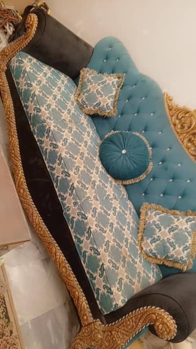 Royal Sofa | Luxurious Sofa |Elegant Drawing Room Sofa Set