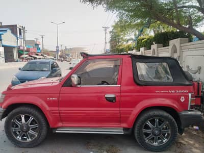 Mitsubishi Pajero 1992
