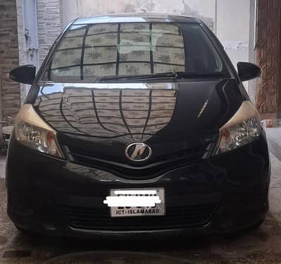 Toyota Vitz 2011
