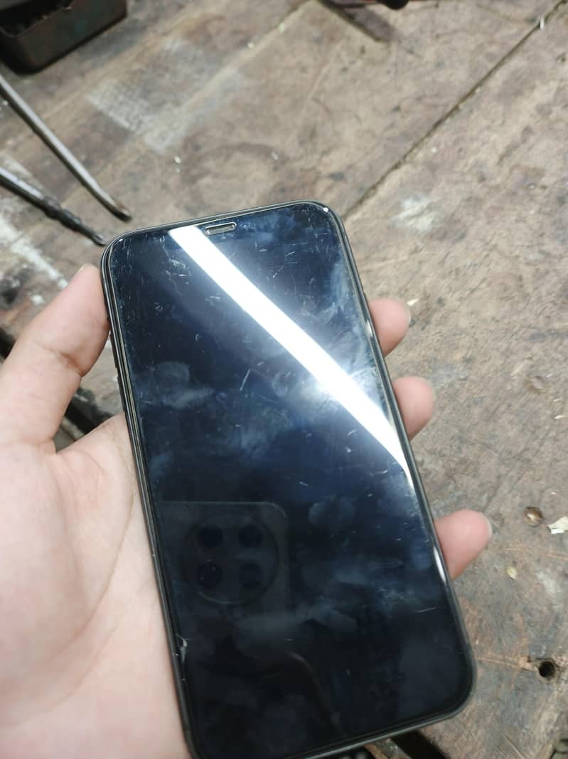 Apple iPhone 11 2