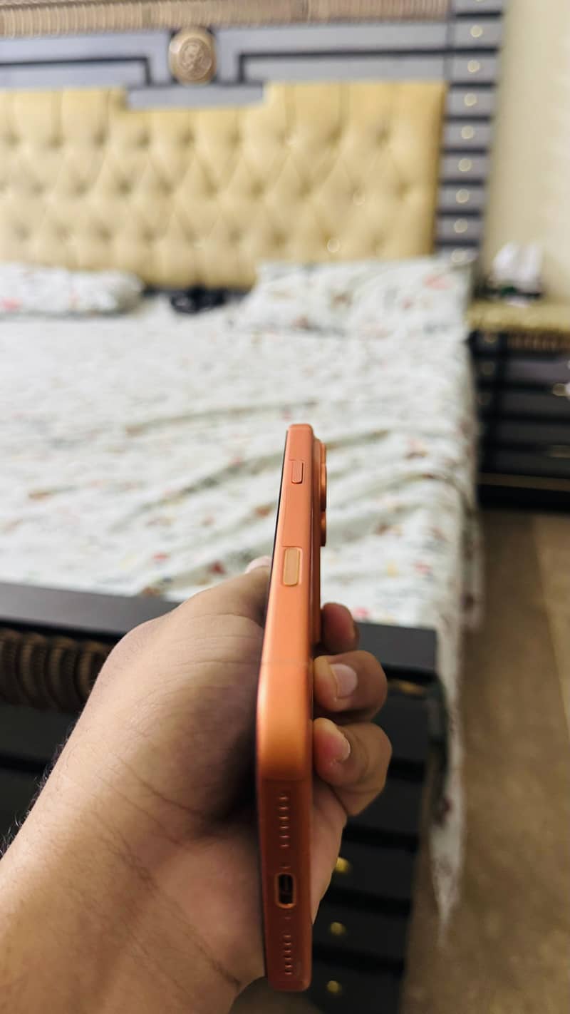 Apple iPhone 17 Pro Max 0
