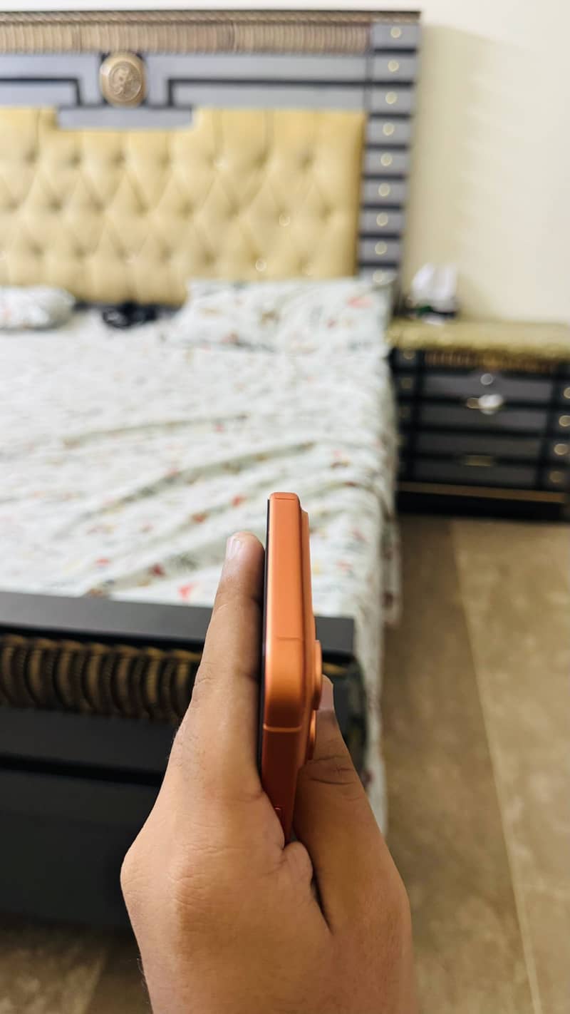 Apple iPhone 17 Pro Max 1