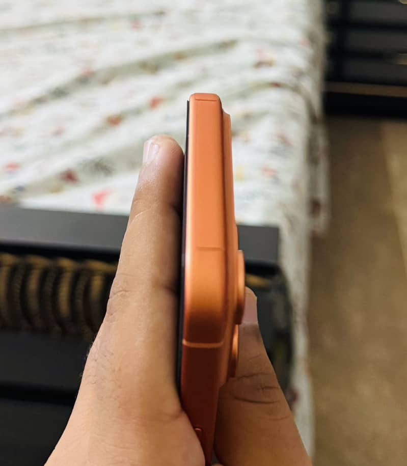 Apple iPhone 17 Pro Max 6