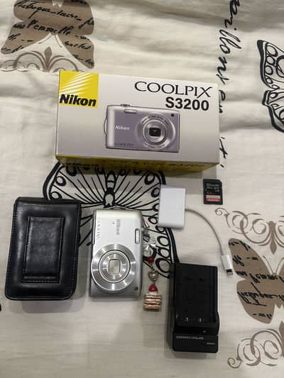 DIGI CAM NIKON S3200