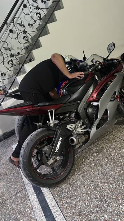 Yamaha R6 2011