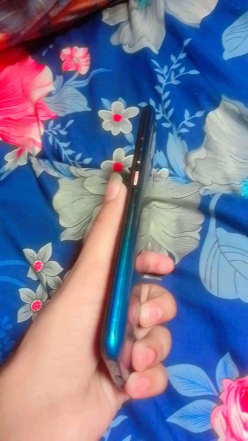 Tecno Spark 5 Pro 6