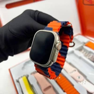 Smart Watch with 7 straps and fast charge