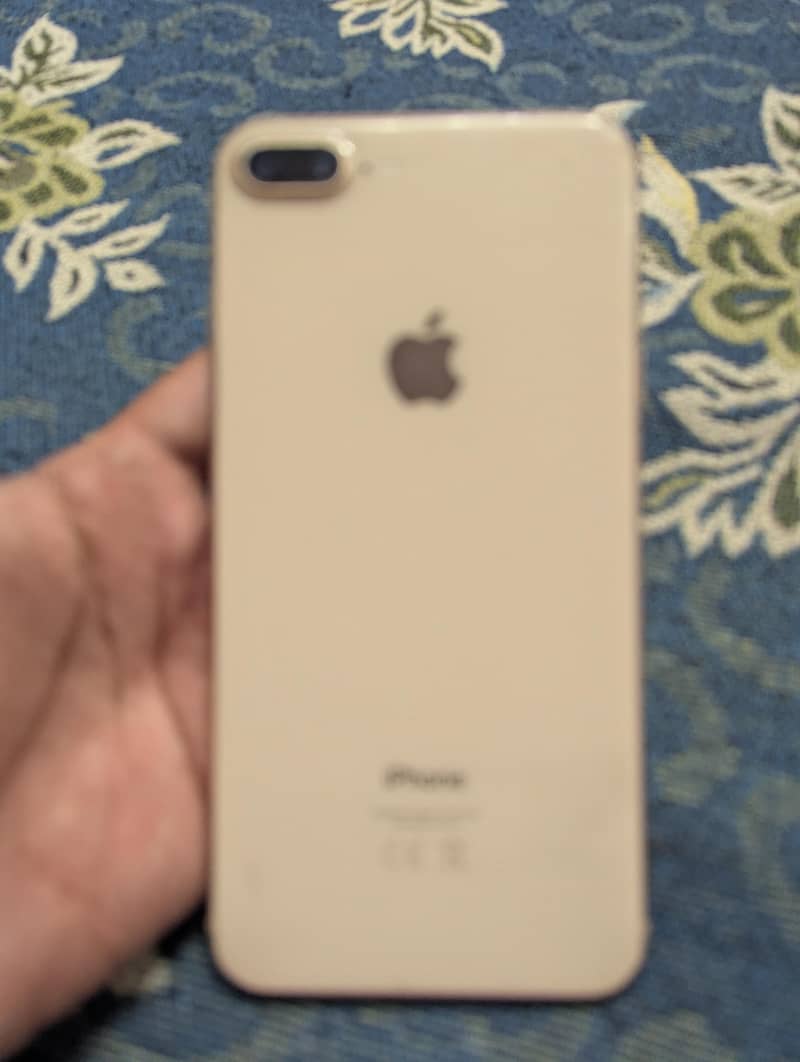 Apple iPhone 8 Plus 2