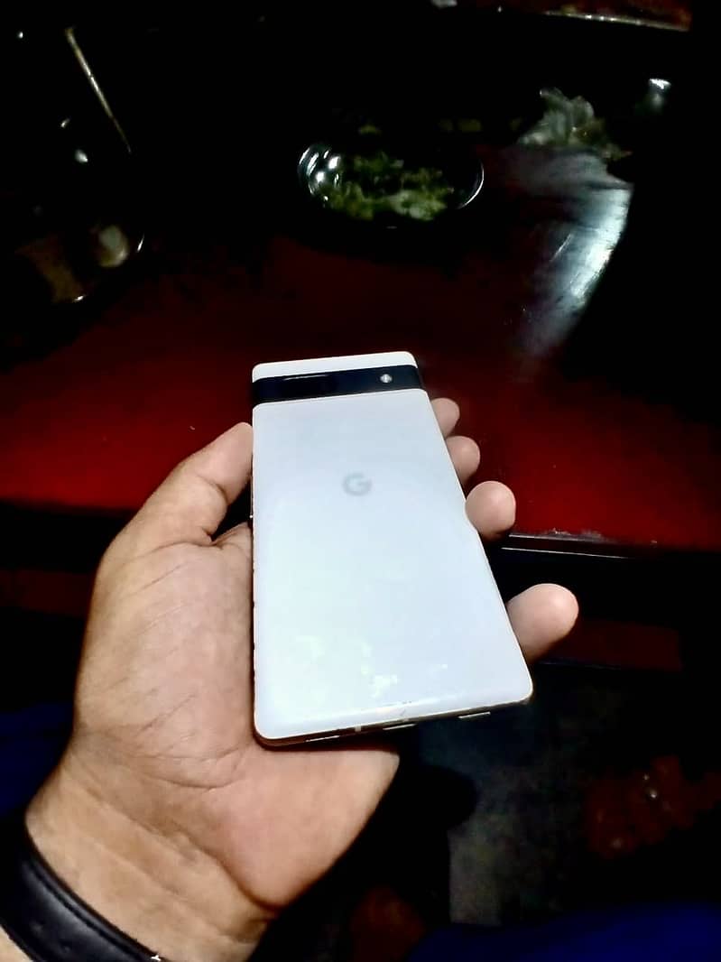 Google Pixel 7a 4