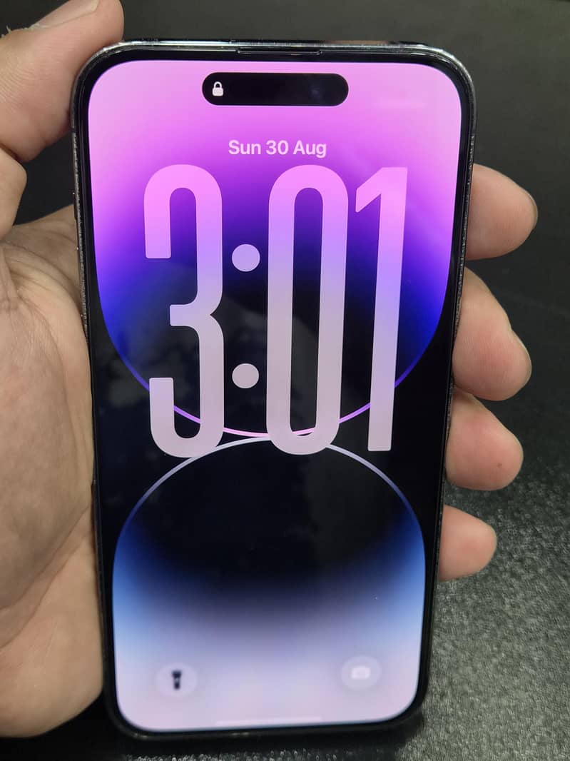 Apple iPhone 14 Pro Max 1