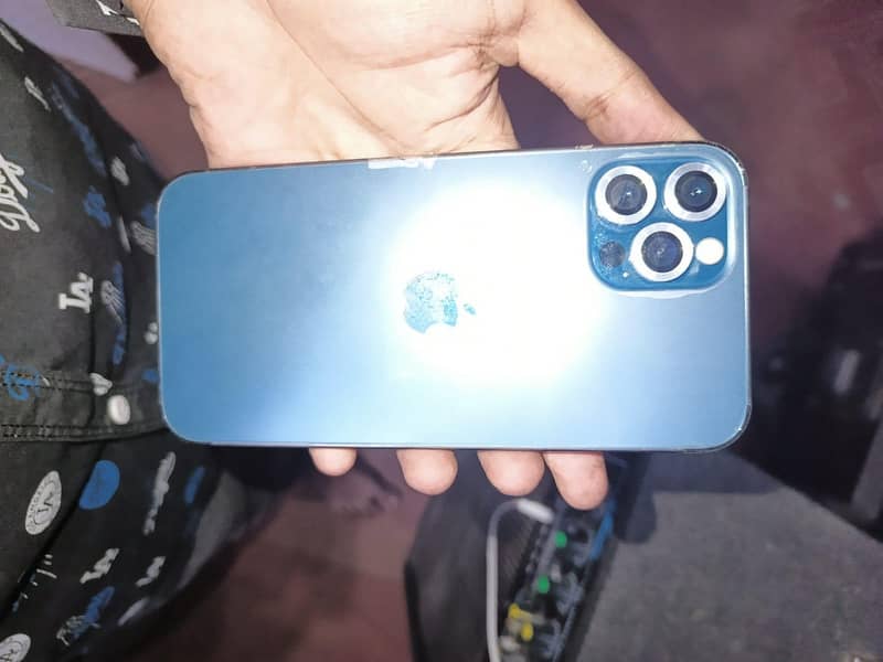Apple iPhone 12 Pro 1