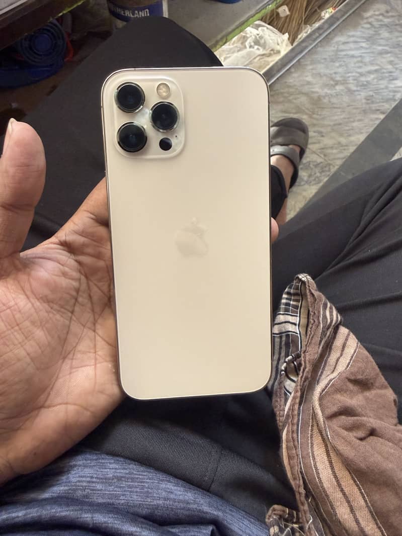 Apple iPhone 12 Pro Max 7