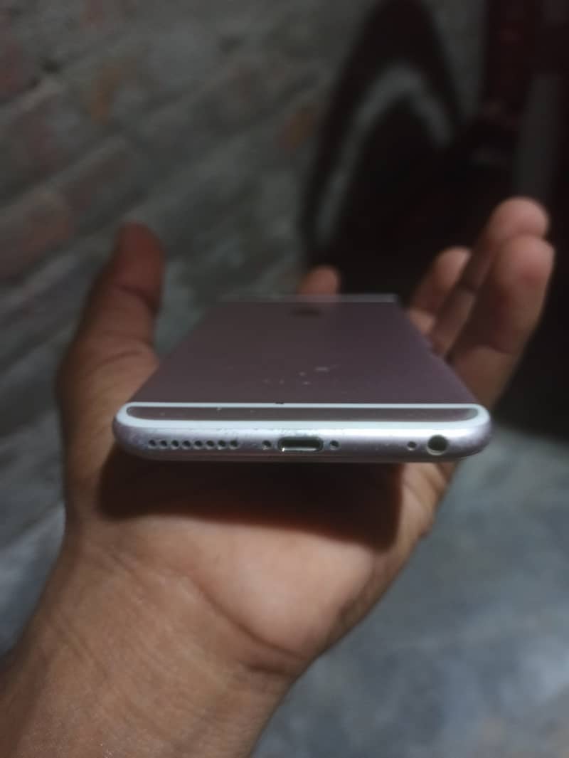Apple iPhone 6S Plus 7