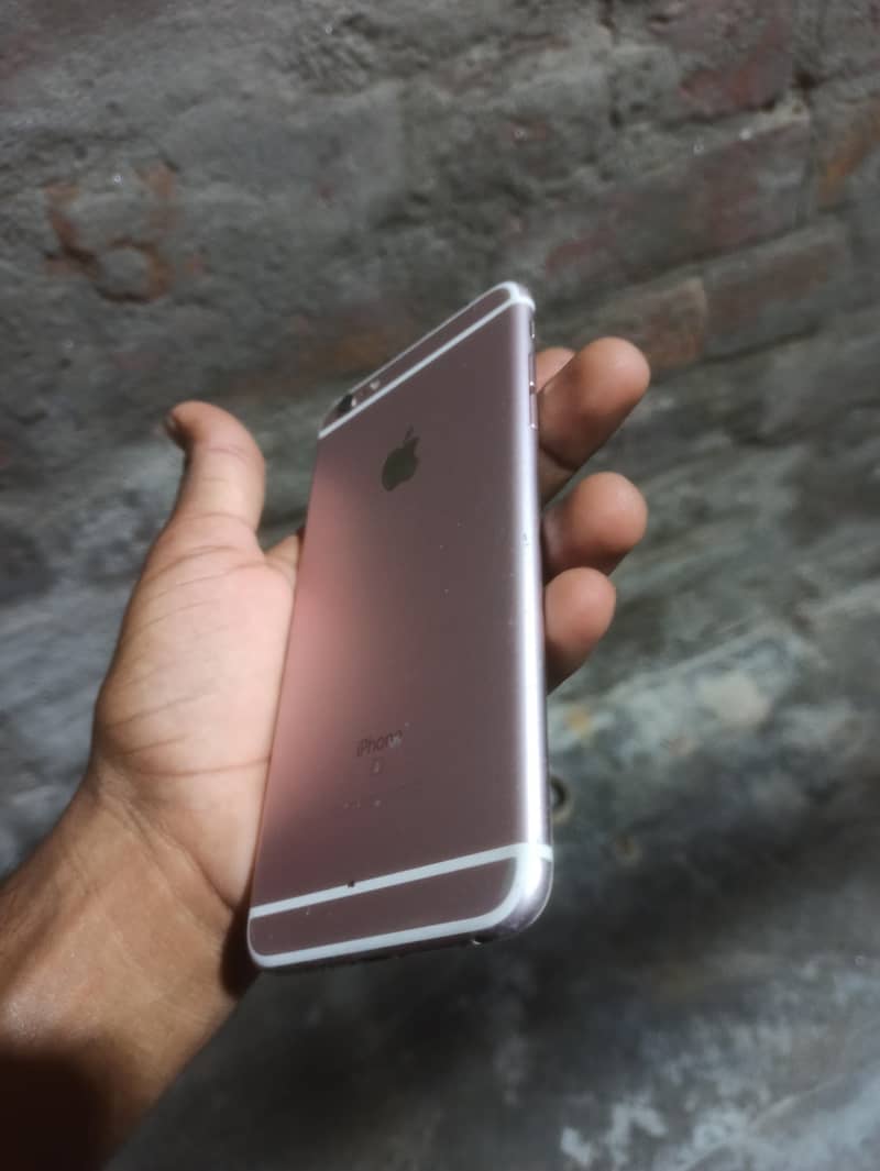 Apple iPhone 6S Plus 12