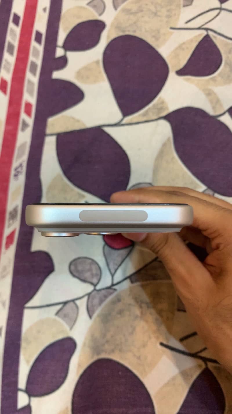 Apple iPhone 17 Pro 4