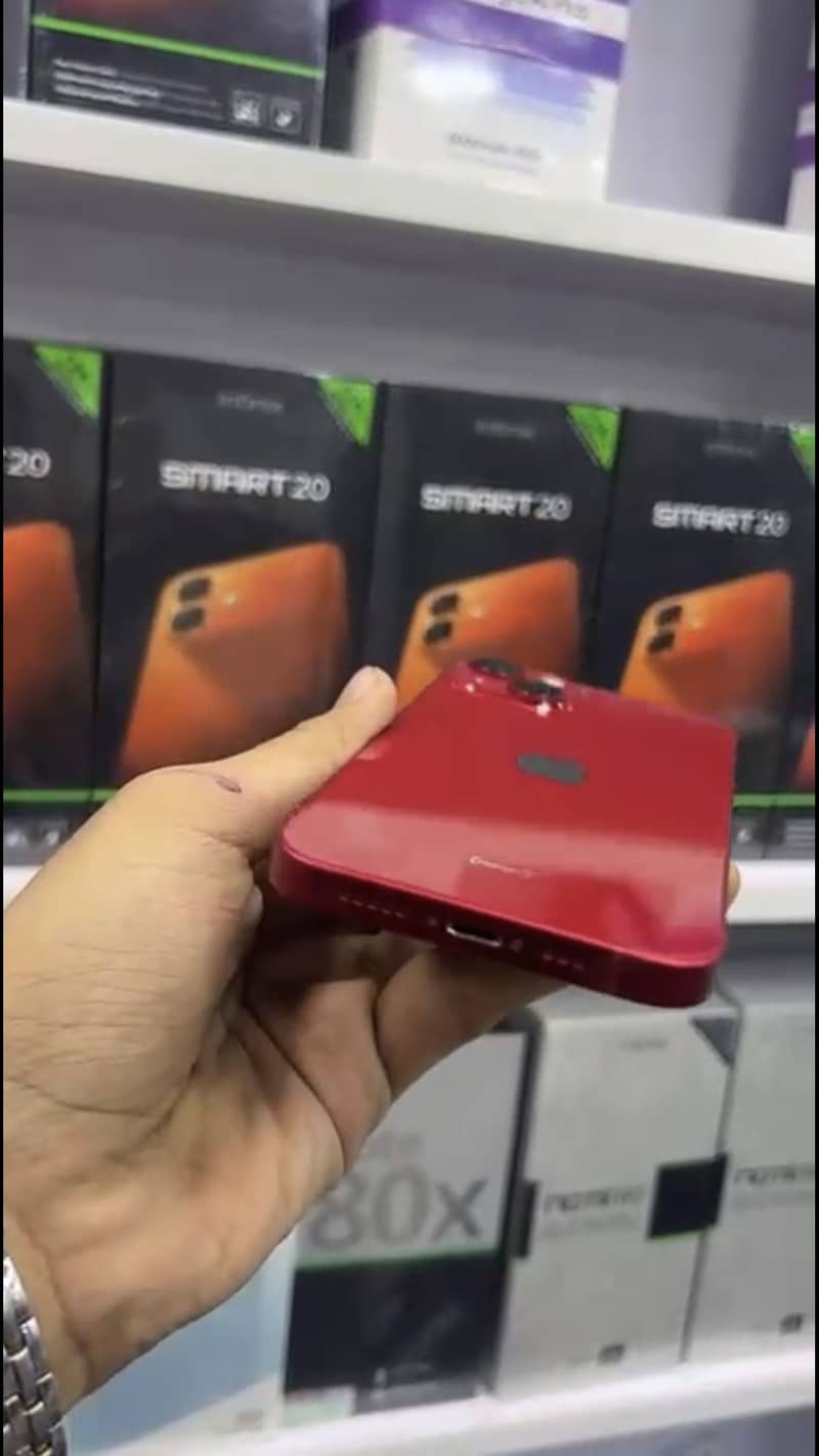 Apple iPhone 13 3