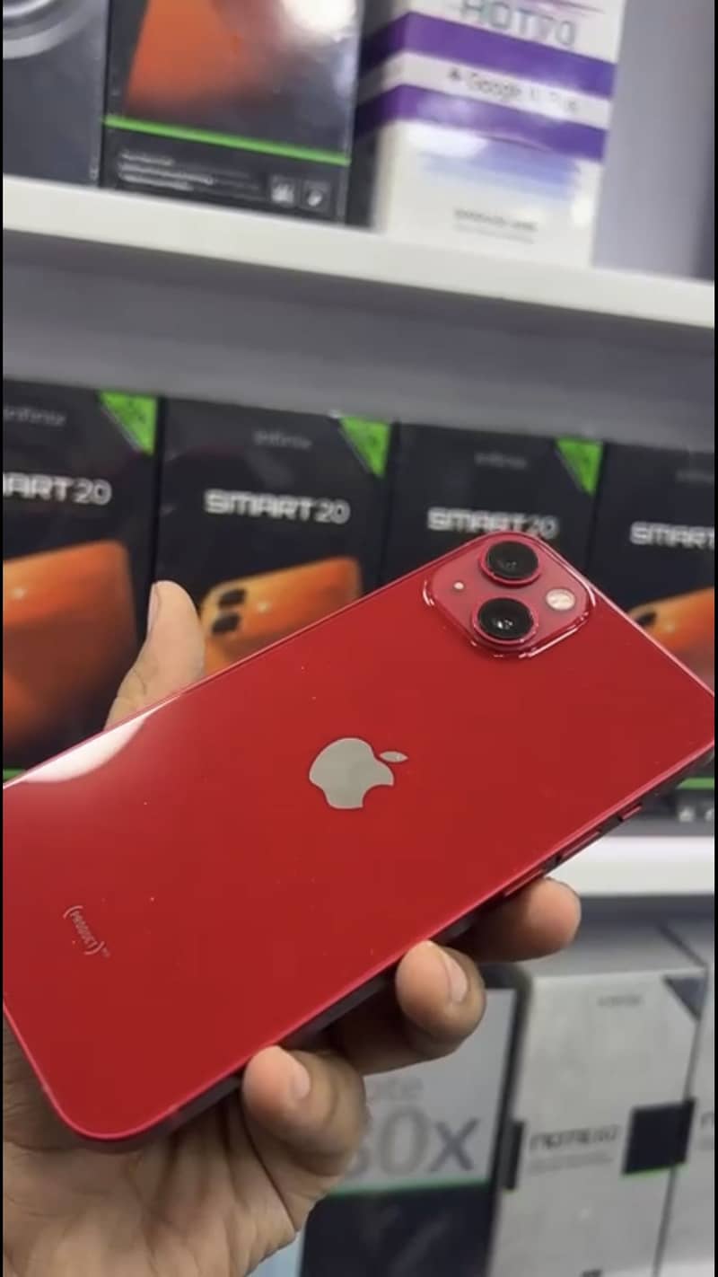 Apple iPhone 13 4