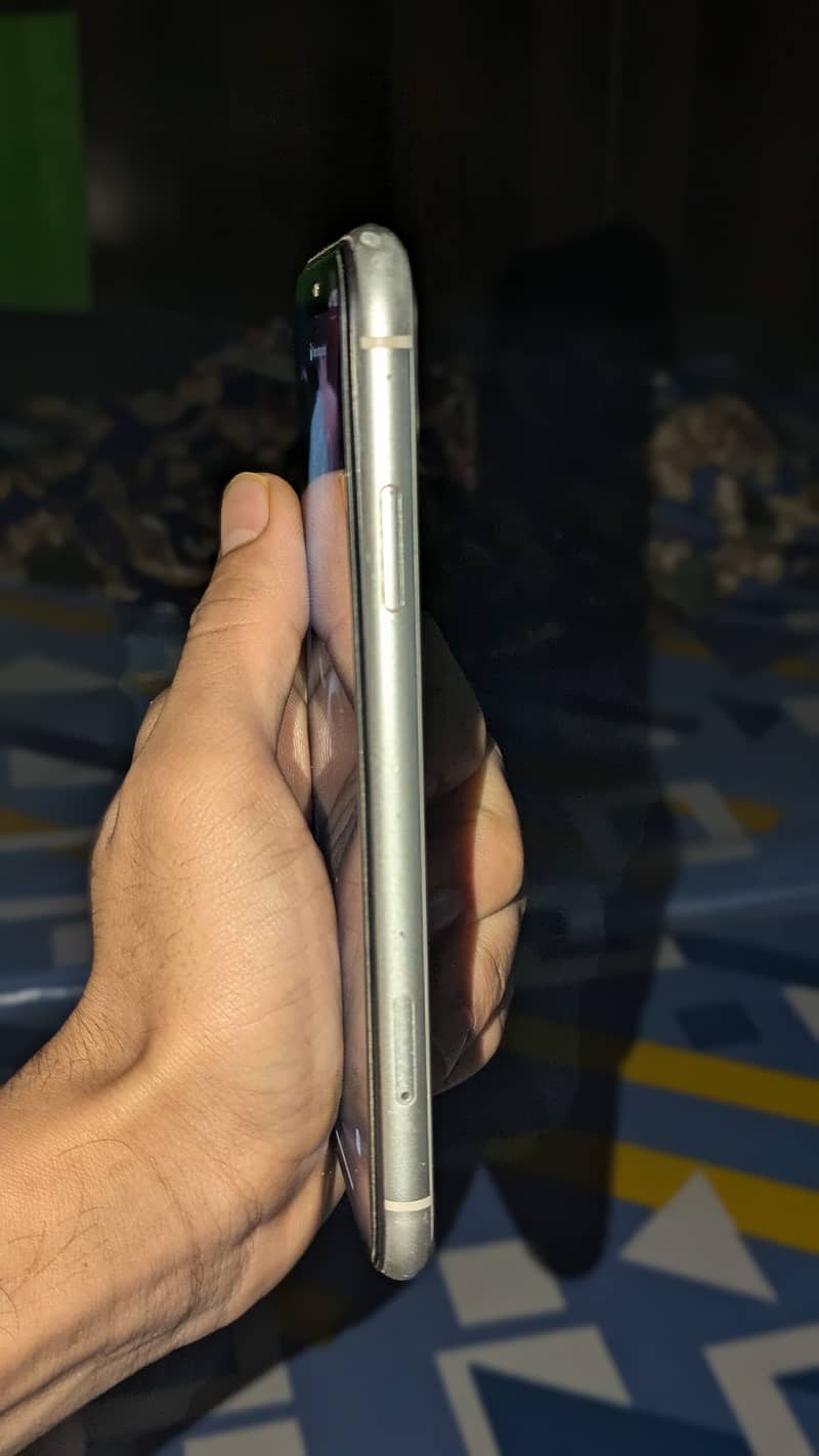 Apple iPhone 11 2