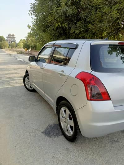 Suzuki Swift DLX 1.3 -2014