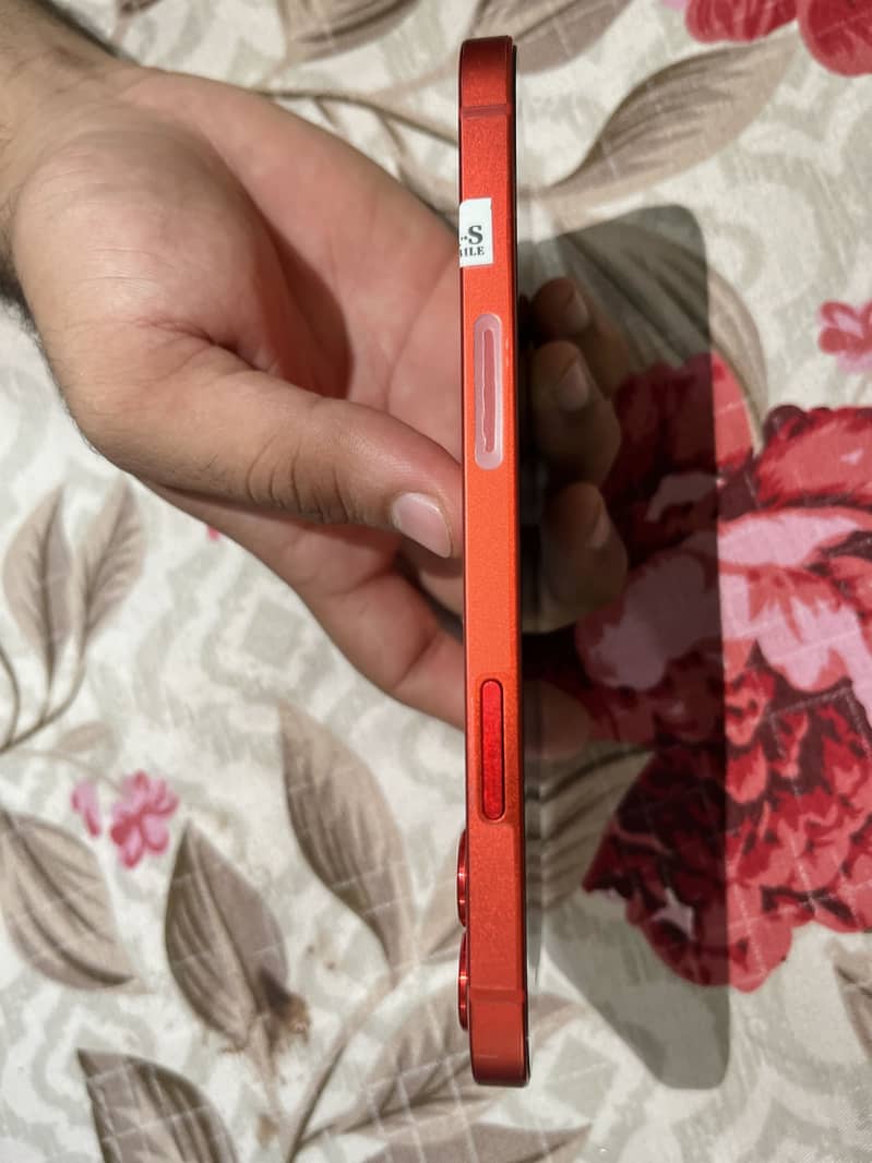 Apple iPhone 12 4