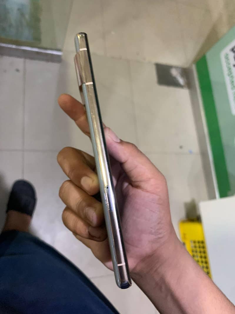 Google Pixel 7 Pro 4