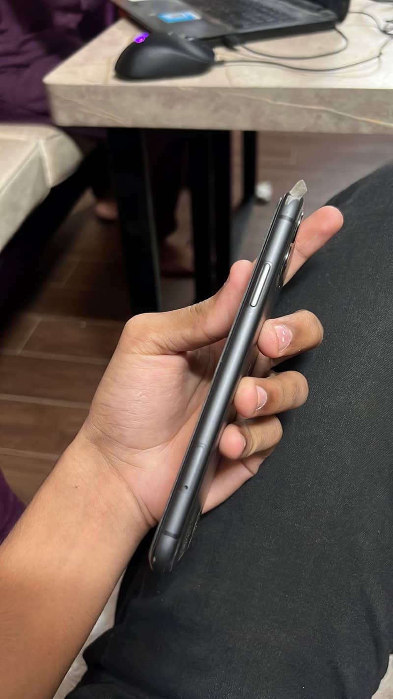 Apple iPhone 11 1