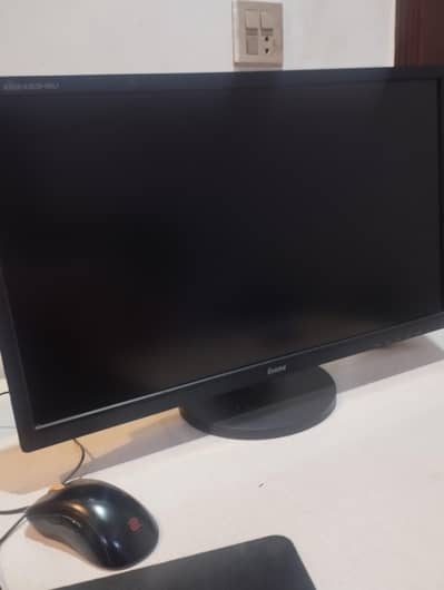 LED HD Monitor 24"