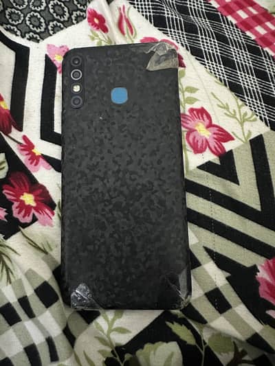 Infinix Hot 8