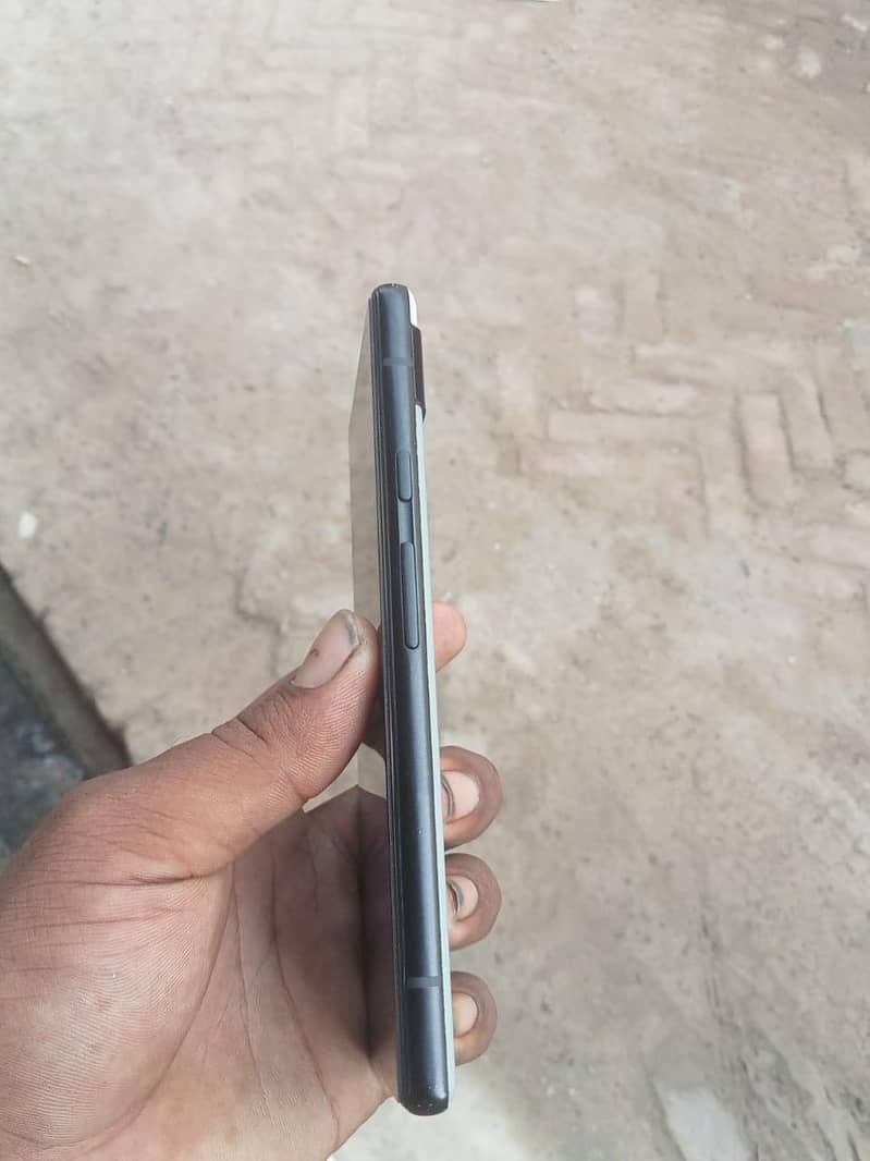 Google Pixel 6a 3