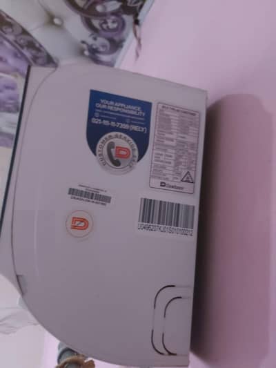 I'm selling DC inverter 1 session use brand new