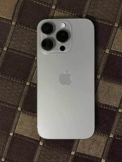 Apple iPhone 16 Pro