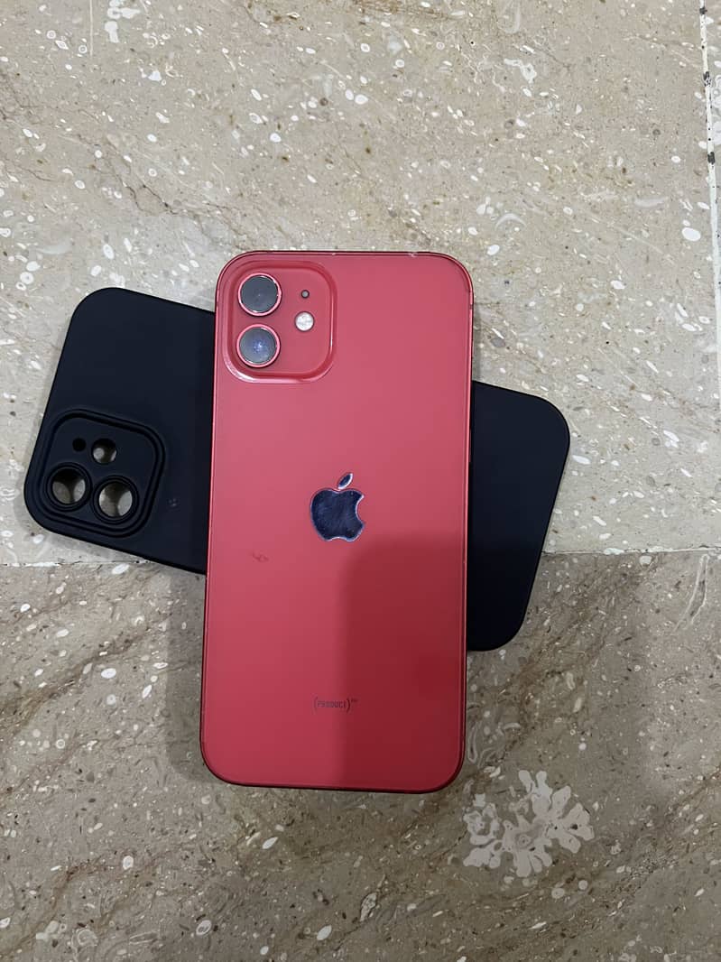 Apple iPhone 12 4