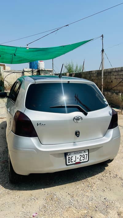 Toyota Vitz 2010