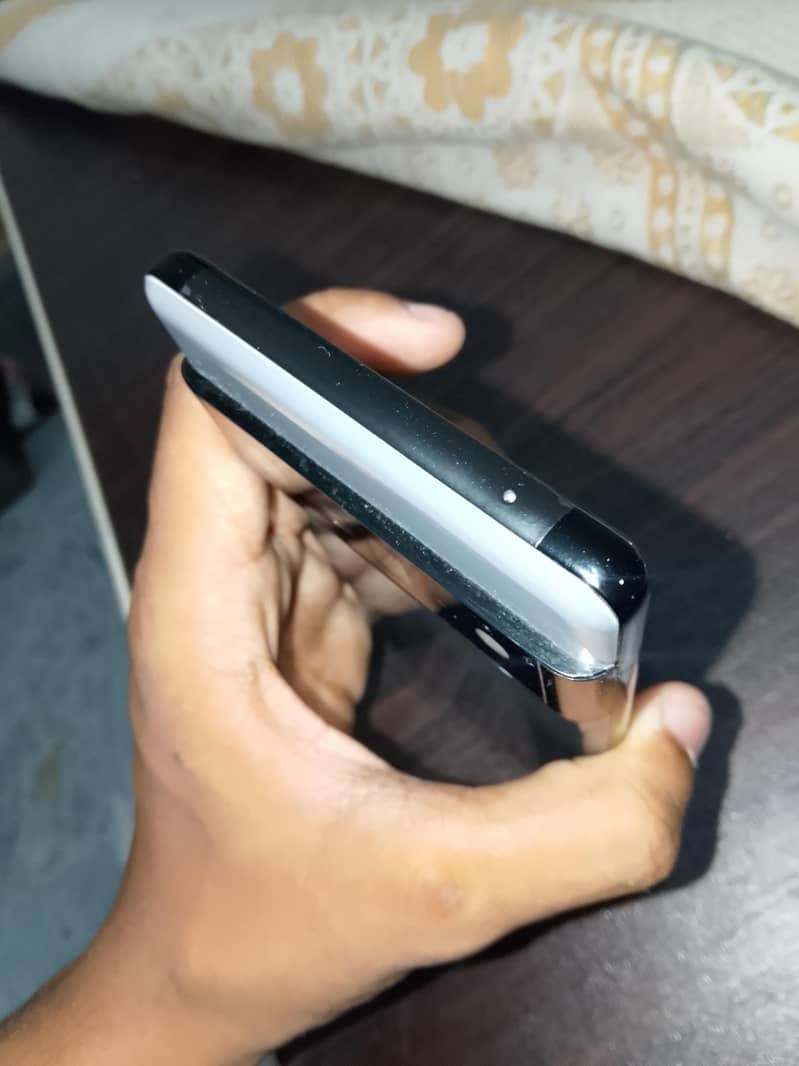 Google pixel 6 pro p@tc/-/ 5